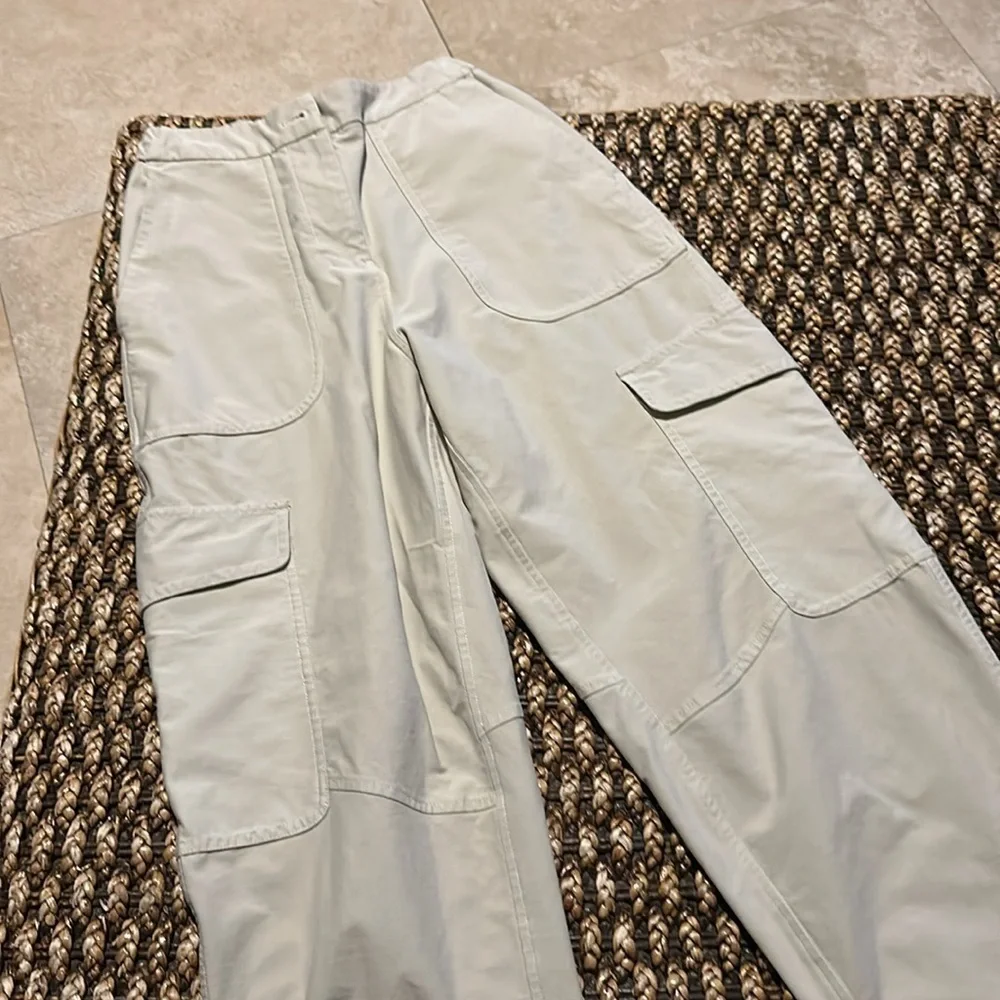 Lululemon Light Utilitech Cargo Pocket High-Rise Pant Natural Ivory
